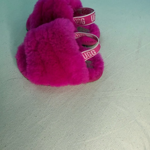 UGG Baby Fluffy Pink Slippers - Picture 4 of 6